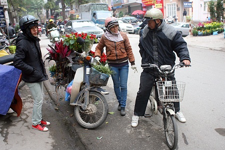 Du xuân chợ phiên giữa Hà Nội - 16