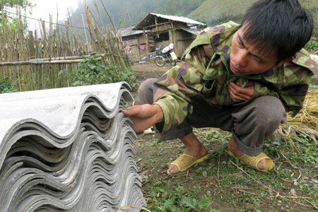 Nhà ít thì cũng tốn 50 tấm, nhà nhiều nhất là 150 tấm.