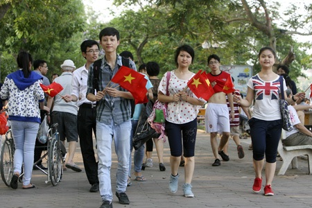 Hà Nội đỏ rực dịp kỉ niệm 30/4 và 1/5