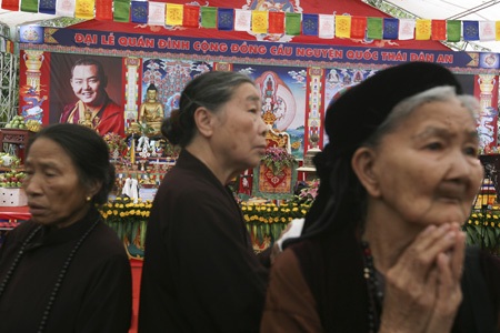 Hình ảnh Đức Nhiếp Chính vương Gyalwa Dokhampa ở Việt Nam - 5 Đức Nhiếp Chính vương thăm chùa phật tích (Tiên Du - Bắc Ninh)