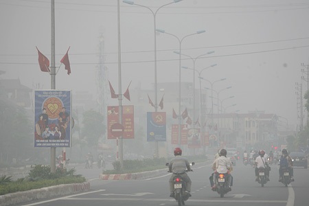 Một lớp sương khói đúng nghĩa đang bao phủ.