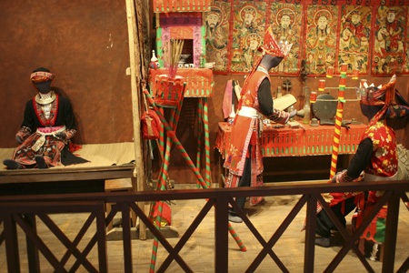 Vì sao bảo tàng Dân tộc học Việt Nam lọt top 6 hấp dẫn nhất châu Á? - 15 Mô hình miêu tả Lễ cấp sắc của người Dao Đỏ ở Yên Bái.