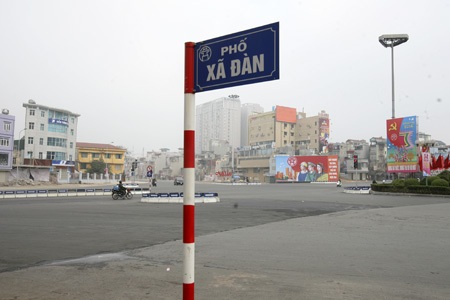 Mùng một Tết - xuân yên bình tại 5 cửa ô Hà Nội - 10 Ô Chợ Dừa xưa là nơi có chợ họp dưới hàng dừa tỏa bóng mát, đúng như cái tên gọi dân dã của nó.