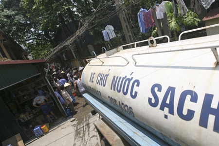 Hà Nội: Náo loạn vì nước!