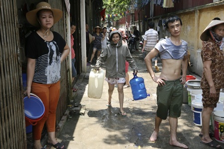Hà Nội: Náo loạn vì nước!
