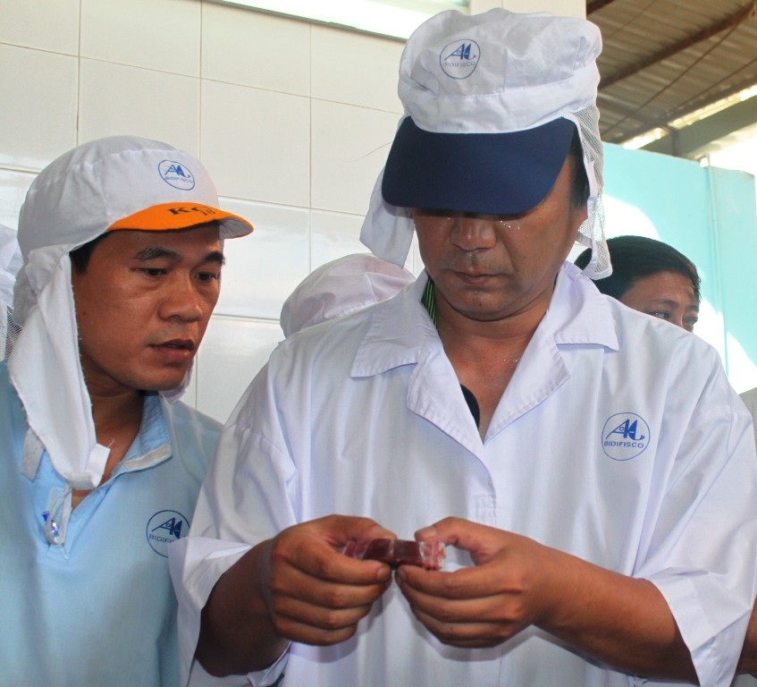 Cá không đạt chất lượng màu cá kém tươi chuyển màu nâu đỏ