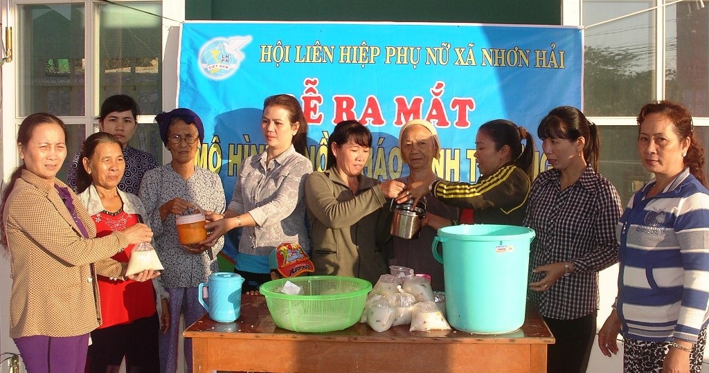 Nồi cháo tình thương cho người neo đơn