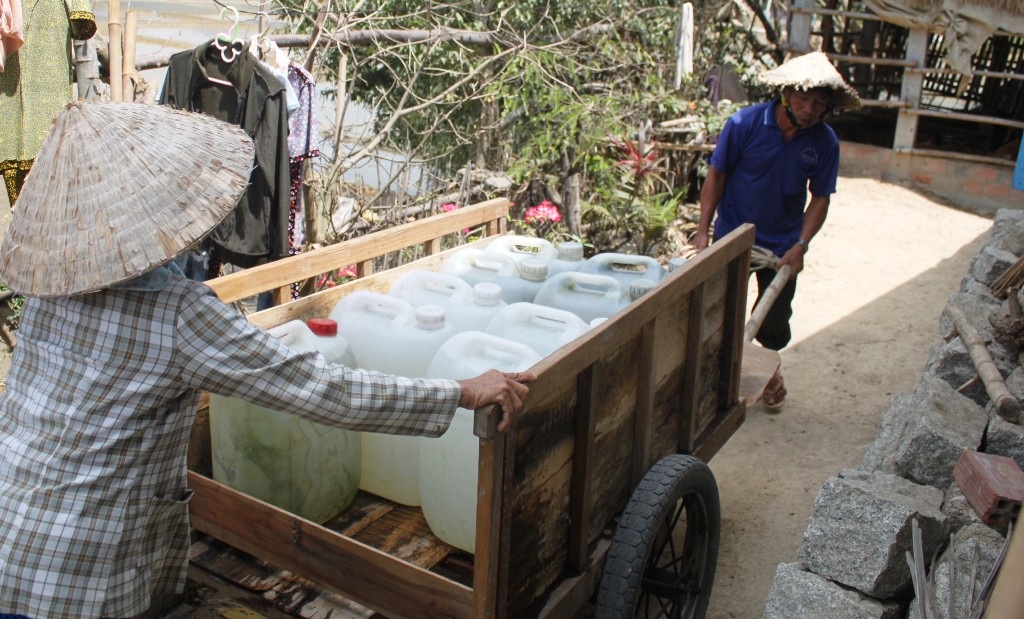 Người dân xã Mỹ Chánh quay cuồng vì thiếu nước