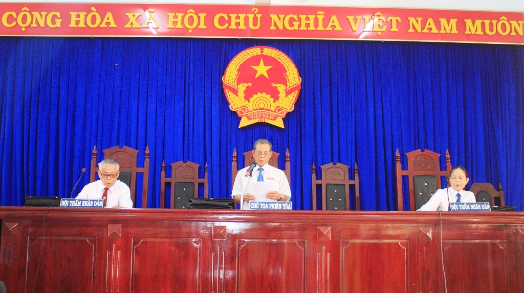 Xử lại vụ 5 công an dùng nhục hình tại Phú Yên