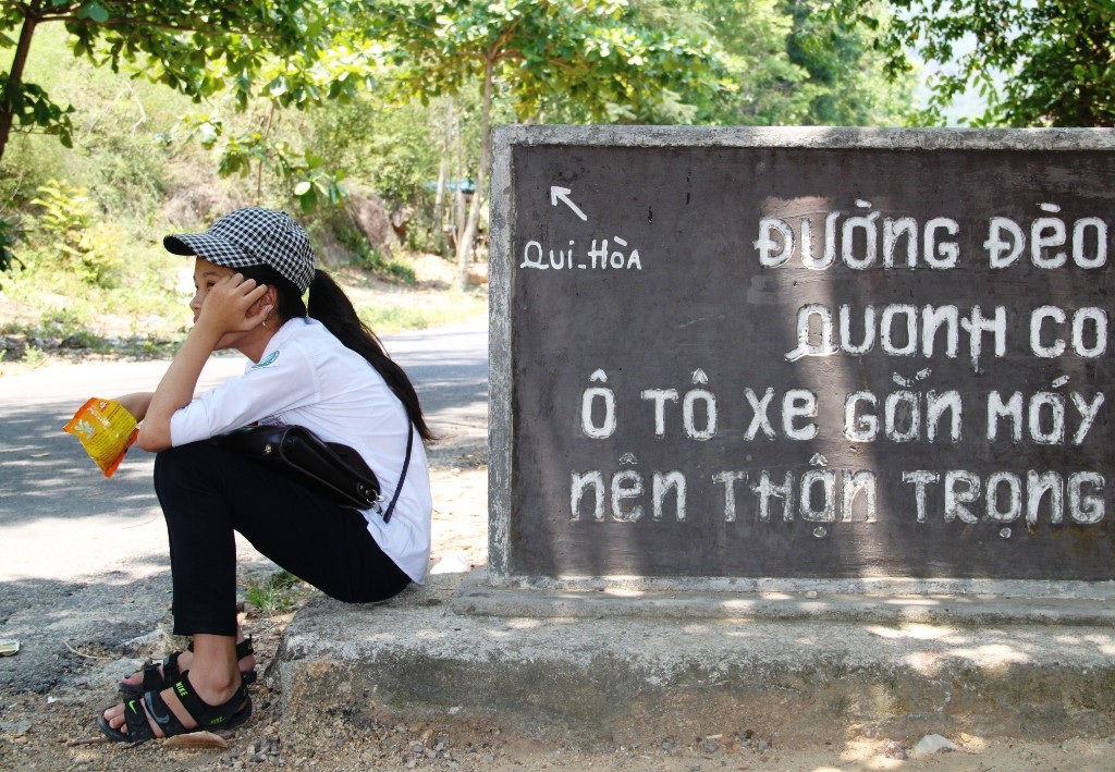 Mệt mỏi chờ những chuyến xe...