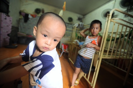 Các cháu bé tại chùa Bồ Đề (ảnh: Giang Huy)