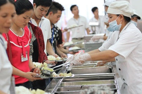 Tăng lương tối thiểu vùng năm 2015: Cần thực hiện đúng Kết luận số 23-KL/TƯ - 1 Tăng lương tối thiểu vùng năm 2015: Cần thực hiện đúng Kết luận số 23-KL/TƯ