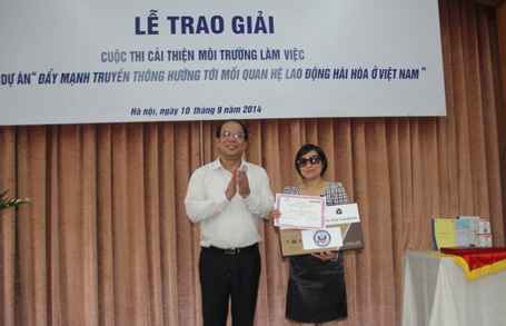 Tổng LĐLĐ VN: Trao giải Cuộc thi “Cải thiện môi trường làm việc” - 1 Tổng LĐLĐ VN: Trao giải Cuộc thi “Cải thiện môi trường làm việc”