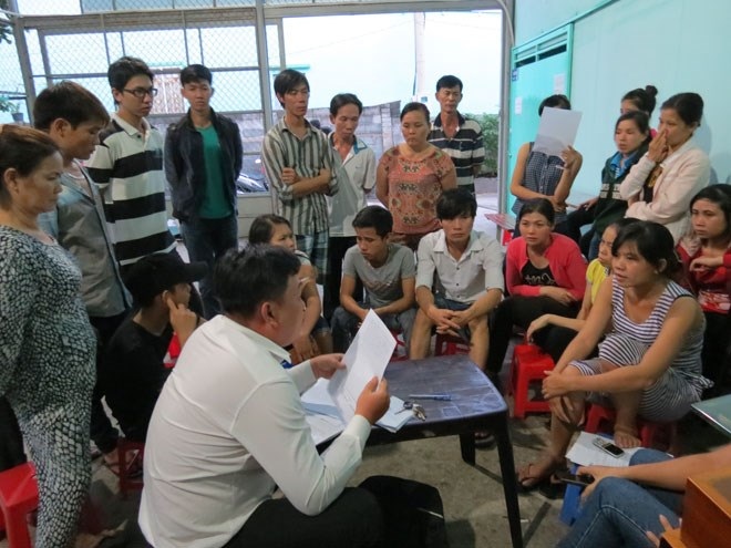 Giám đốc lừa công nhân, trèo tường trốn nợ - 1 CN Cty D&D thất vọng vì mọi hướng giải quyết gần như đi vào ngõ cụt.