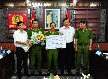 Phá vụ án ma túy “khủng”, công an Đà Nẵng được trọng thưởng - 1 Phá vụ án ma túy “khủng”, công an Đà Nẵng được trọng thưởng