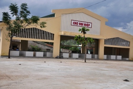 Quảng Nam: Tiểu thương “chê” chợ mới vì sợ buôn bán ế ẩm