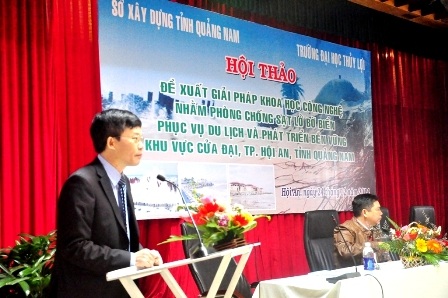 Mời nhà khoa học “hiến” giải pháp phòng chống sạt lở bờ biển Cửa Đại - 1 GS.TS. Nguyễn Quang Kim – Hiệu trưởng ĐH Thủy lợi phát biểu với các nhà khoa học