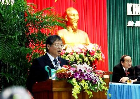 Phó Chủ tịch TP Đà Nẵng – ông Nguyễn Ngọc Tuấn – trả lời chất vấn về dự án SVĐ Chi Lăng