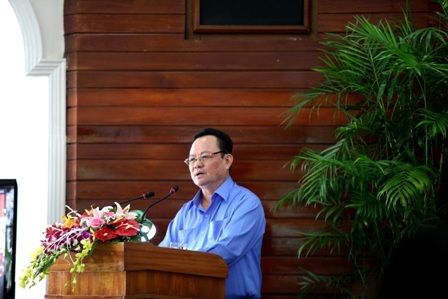 Nhận giải thưởng “Thành phố môi trường” mà để ô nhiễm kéo dài!? - 2 Giám đốc Sở TN-MT – ông Nguyễn Điểu – trả lời chất vấn các đại biểu