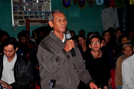 Ông Võ Như Quảng trình bày bức xúc của mình tại buổi đối thoại