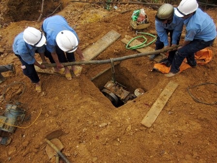 Yêu cầu xử lý nghiêm khai thác khoáng sản, phá rừng trái phép - 1 Yêu cầu xử lý nghiêm khai thác khoáng sản, phá rừng trái phép