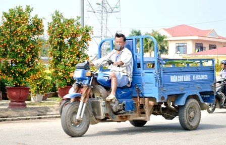 Nhọc nhằn nghề chở hoa cuối năm - 3 Hay là xe lôi
