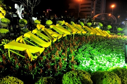 Các tiểu cảnh trong vườn hoa Xuân