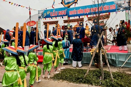 Ngư dân nô nức với lễ hội cầu ngư - 1 Phần lễ được thực hiện trong không khí trang nghiêm