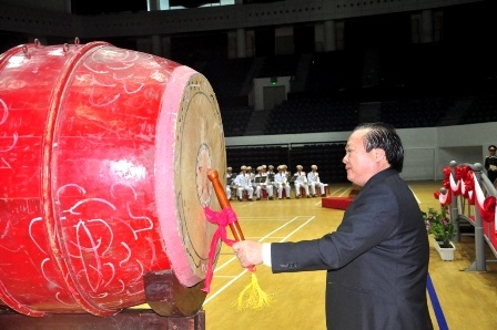 Tiếng trống giục quân