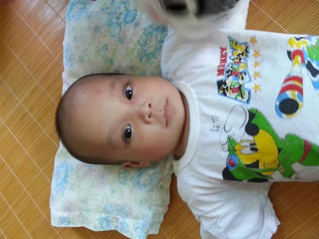Giải mã “tình người” trong câu chuyện về bé 2 lần bị mẹ bỏ rơi - 2 Giải mã “tình người” trong câu chuyện về bé 2 lần bị mẹ bỏ rơi
