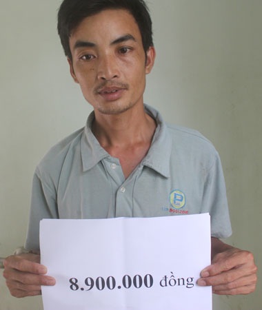 Tình trạng bé Khánh Linh đang rất gian nan - 5 Anh Sen nhận thêm 8,9 triệu đồng từ sự ủng hộ của bạn đọc qua Quỹ Nhân ái của Dân trí