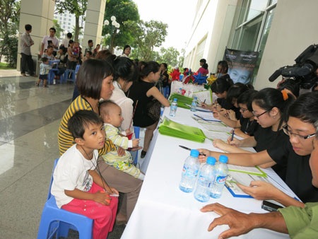 80 trẻ em có dị tật khe hở môi và vòm miệng được phẫu thuật miễn phí - 2 80 trẻ em có dị tật khe hở môi và vòm miệng được phẫu thuật miễn phí