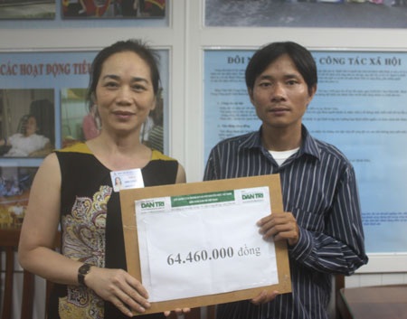 Hơn 64 triệu đồng đến với gia đình bị thần hỏa thiêu rụi nhà