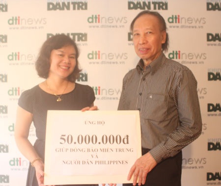 Bạn đọc Dân trí đã ủng hộ người dân Philippines trên 600 triệu đồng - 3 Sẻ chia với người dân Philippines đang gặp hoạn nạn