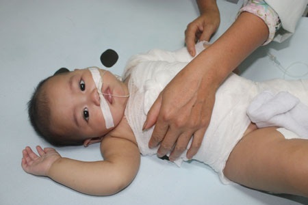 Sức khỏe bé Huyền Trang đã ổn hơn trước nên có thể xuất viện trong ít ngày tới