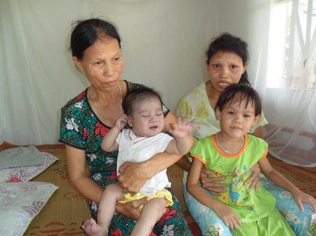 Mẹ dị tật ôm bụng bầu chăm con 8 tháng tuổi nguy kịch - 4 Bé Quý Tỵ mắc bệnh tim bẩm sinh thể phức tạp, cần được phẫu thuật sớm mới giữ được tính mạng
