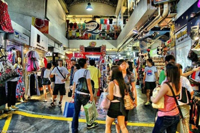 Đi du lịch hè, kết hợp mua sắm mùa “sale off” - 1 Đi du lịch hè, kết hợp mua sắm mùa “sale off” - 1