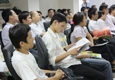 Siết tín dụng: Chứng khoán lại càng đuối - 1 Siết tín dụng: Chứng khoán lại càng đuối - 1