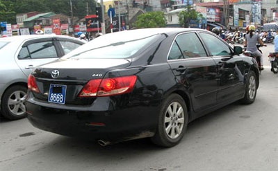 Thủ tướng nhắc nhở việc mua sắm xe công - 1 Thủ tướng nhắc nhở việc mua sắm xe công - 1