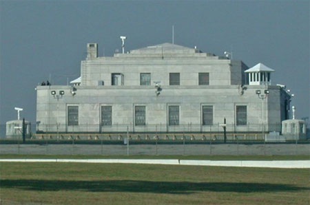 Mỹ bảo vệ kho vàng Fort Knox ra sao? - 9 Mỹ bảo vệ kho vàng Fort Knox ra sao? - 9