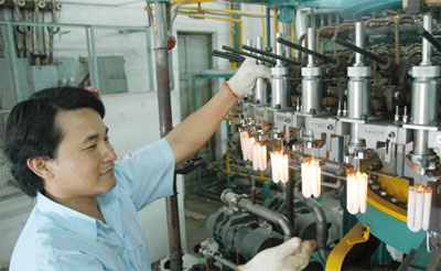 Thời cơ để giảm lãi suất - 1