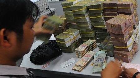 Nhiều ngân hàng lãi ngàn tỉ - 1