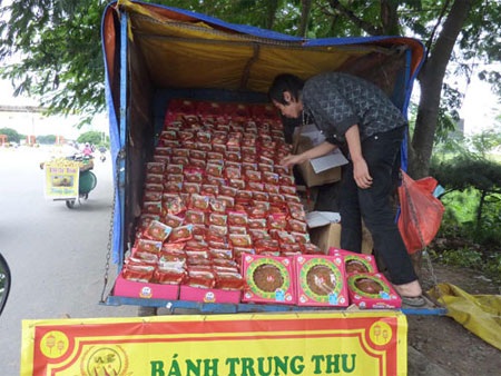 Ngập bánh trung thu dỏm - 1 Ngập bánh trung thu dỏm - 1