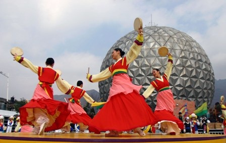 Nóng hổi tour ngoại giá cực sốc - 1 Nóng hổi tour ngoại giá cực sốc - 1