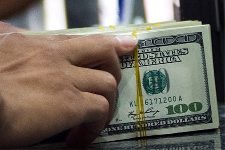 Thị trường USD lại biến động, ngân hàng kêu khổ - 1 Thị trường USD lại biến động, ngân hàng kêu khổ - 1