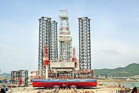 Lần đầu tiên Việt Nam chế tạo giàn khoan tự nâng - 1 Lần đầu tiên Việt Nam chế tạo giàn khoan tự nâng - 1