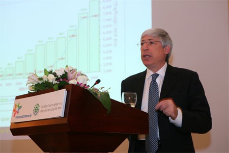 “Doanh nghiệp Việt vẫn sống trong bong bóng xã hội” - 1 “Doanh nghiệp Việt vẫn sống trong bong bóng xã hội” - 1