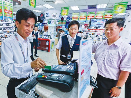 Đại gia vung tay mở chuỗi bán lẻ - 1 Đại gia vung tay mở chuỗi bán lẻ - 1