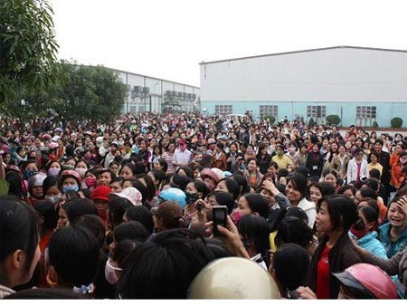 Nên giảm giờ làm, tăng thời gian nghỉ thai sản - 1 Nên giảm giờ làm, tăng thời gian nghỉ thai sản - 1