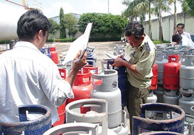 Phạt mạnh tay hơn với gas lậu - 1